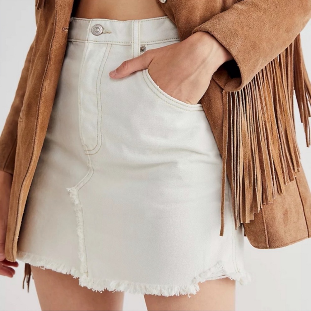 Free People Brea Cutoff Cream Skirt - size 26